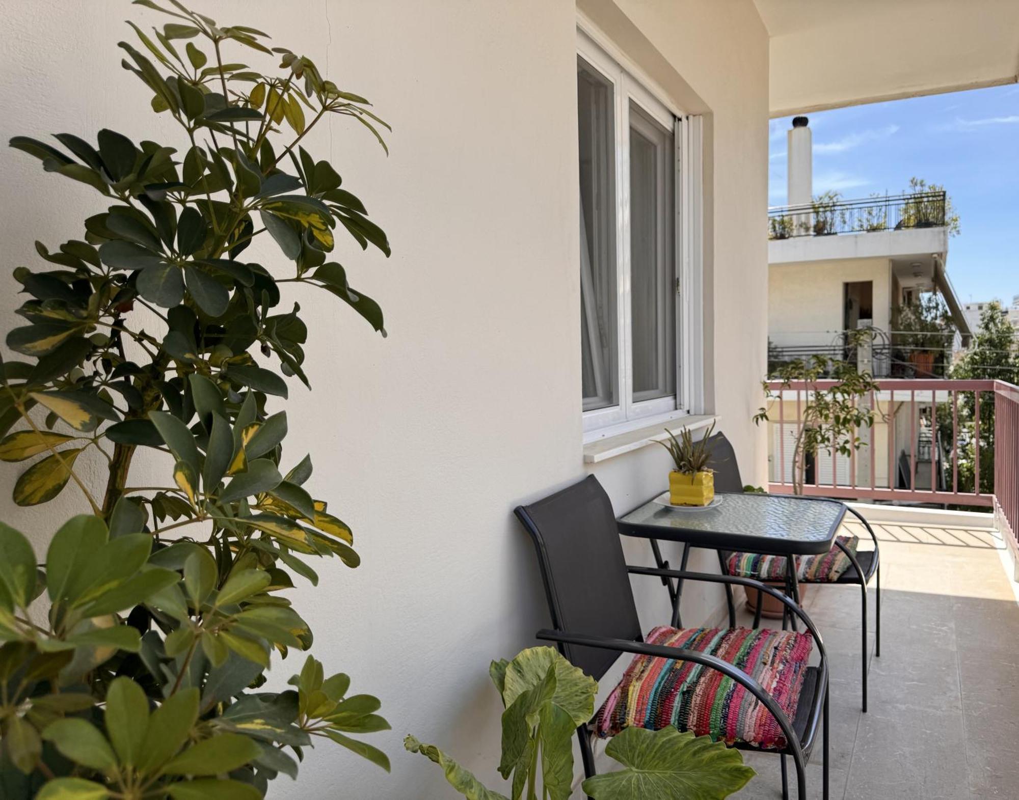 Navaro Apartments Patras Esterno foto
